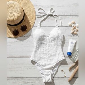 No Boundaries White Smocked One Piece Swimsuit Size S 4-6 NWOT Textured Halter